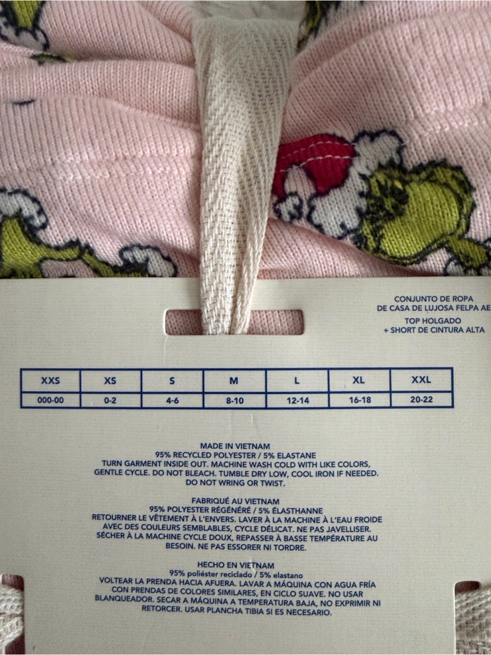 American Eagle Outfitters Pink Grinch Heart Lounge Pajama Set - Picture 4 of 5